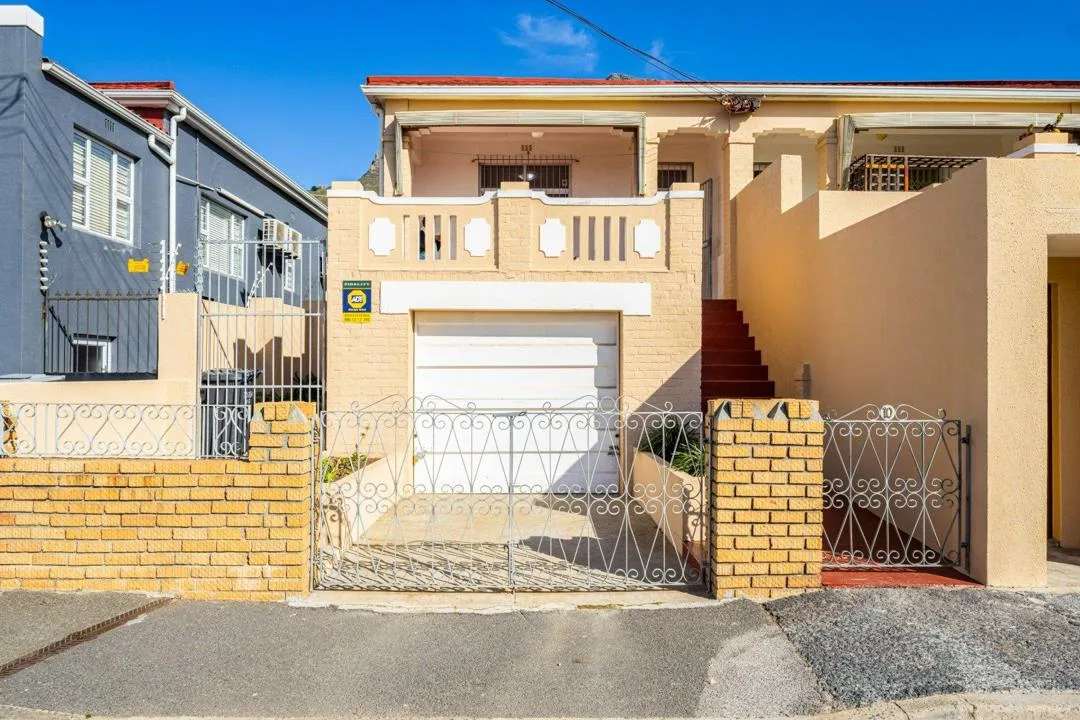 2 Bedroom House to rent in University Estate