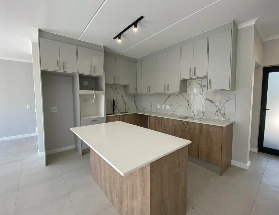 3 Bedroom Townhouse to rent in Sandown