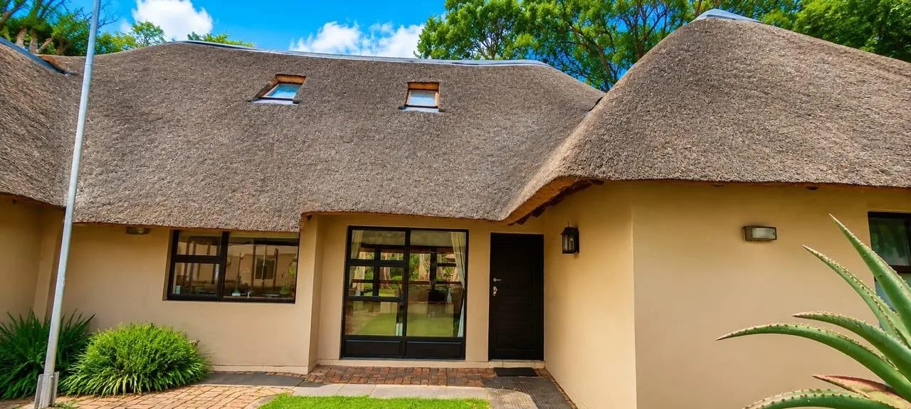 4 Bedroom House for sale in Lakeland Estate