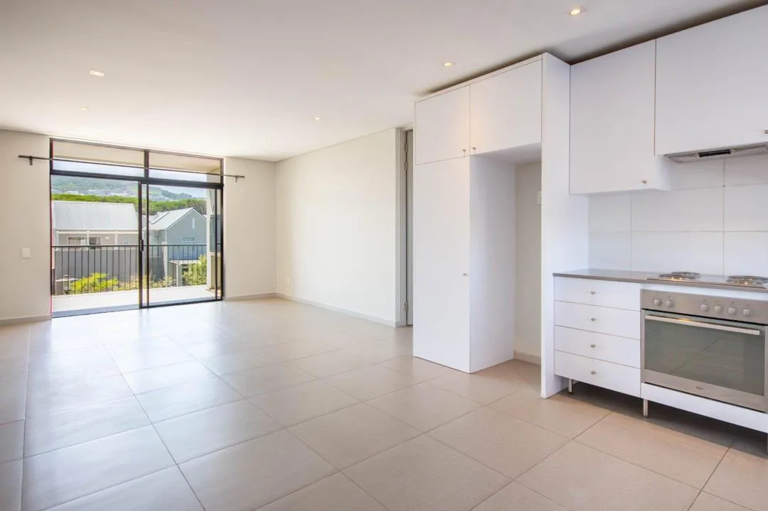 3 Bedroom Apartment / flat to rent in Somerset Lakes