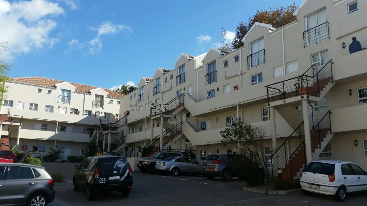 2 Bedroom Apartment / flat to rent in Wynberg