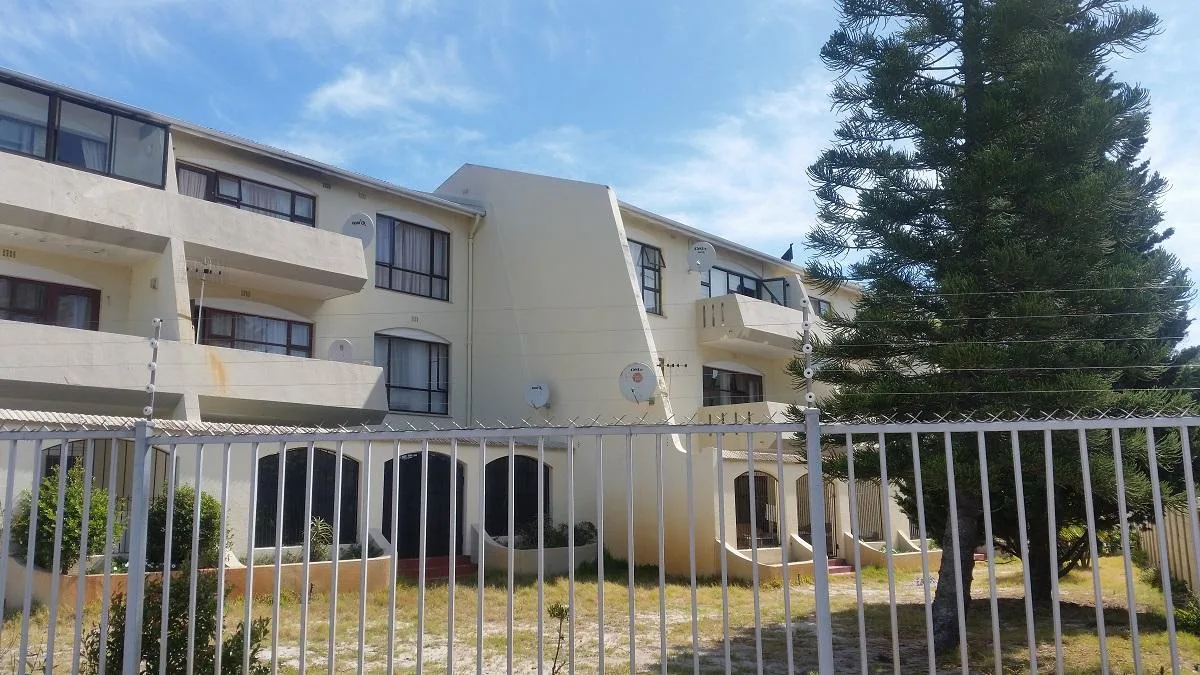 2 Bedroom Apartment / flat to rent in Diep River