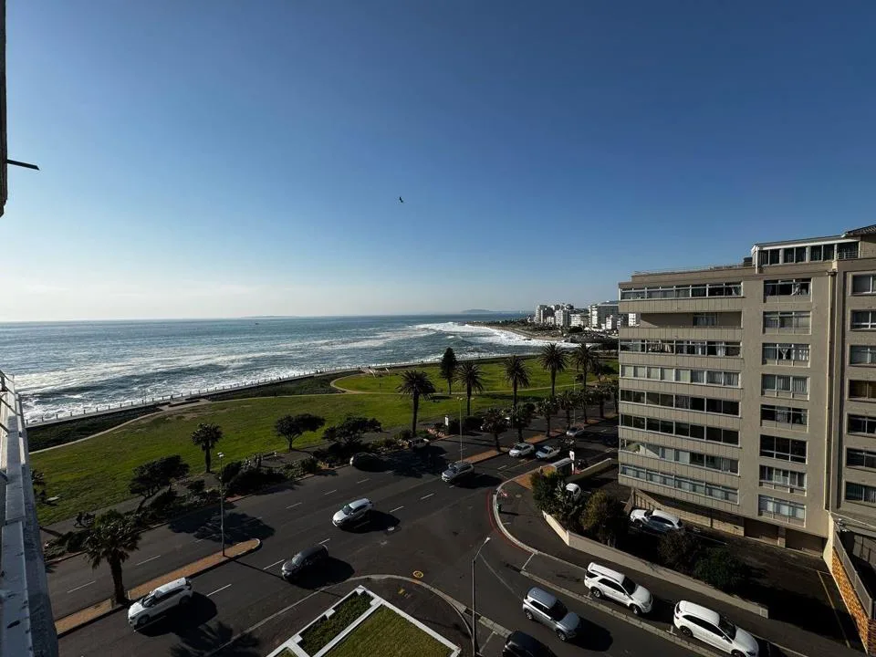 2 Bedroom Apartment / flat to rent in Sea Point