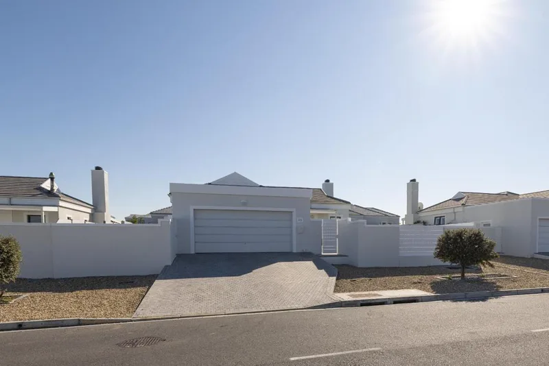 3 Bedroom House to rent in Sunningdale