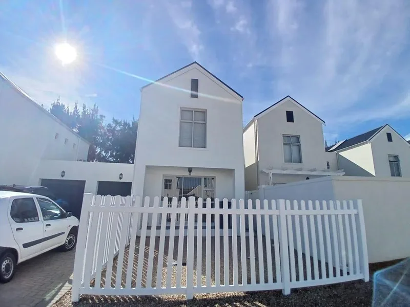 2 Bedroom House to rent in Tweespruit Estate