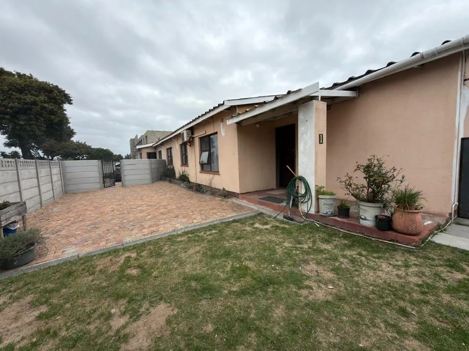 3 Bedroom Townhouse to rent in Sanddrift