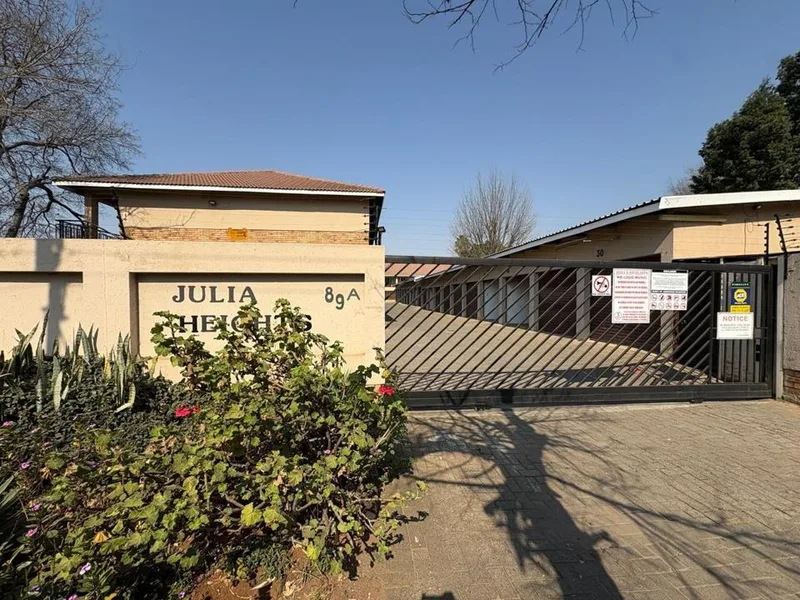 2 Bedroom Apartment / flat for sale in Rustenburg Central