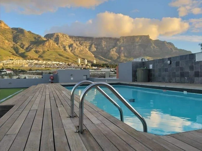 2 Bedroom Apartment / flat to rent in Zonnebloem