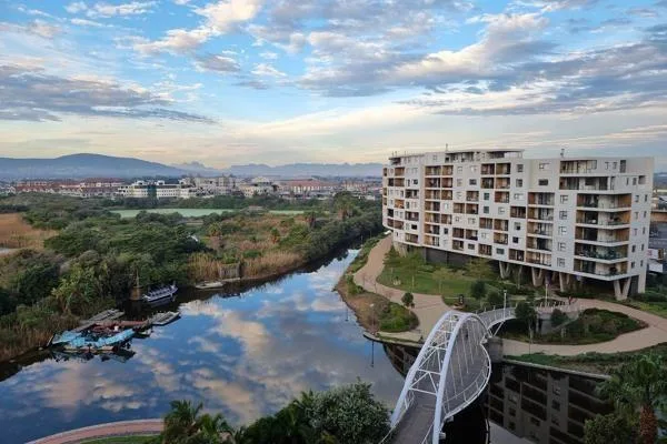 1 Bedroom Apartment / flat to rent in Century City