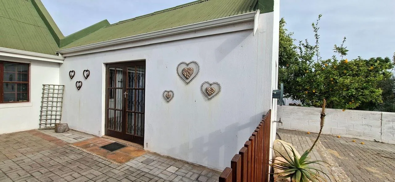 0.5 Bedroom House to rent in Country Club