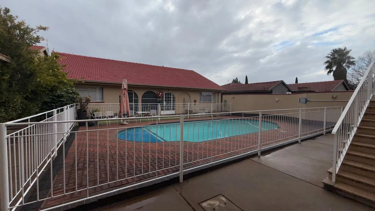 2 Bedroom Apartment / flat for sale in La Hoff