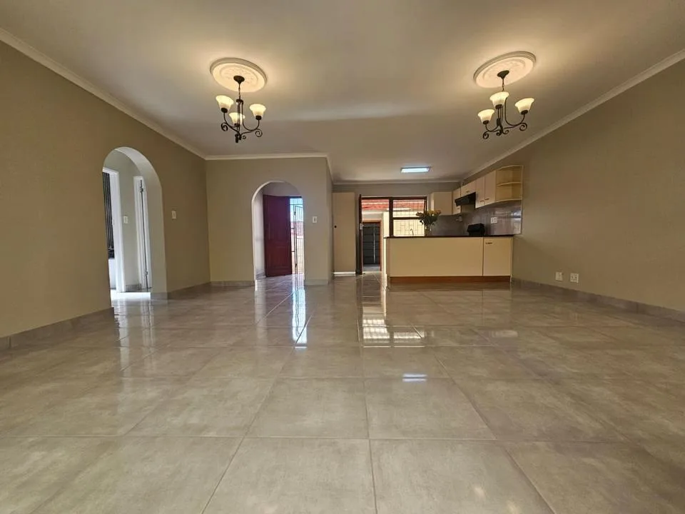 2 Bedroom House to rent in Oakglen
