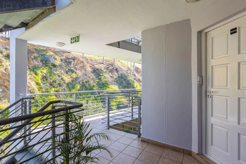 2 Bedroom Apartment / flat to rent in Tyger Waterfront