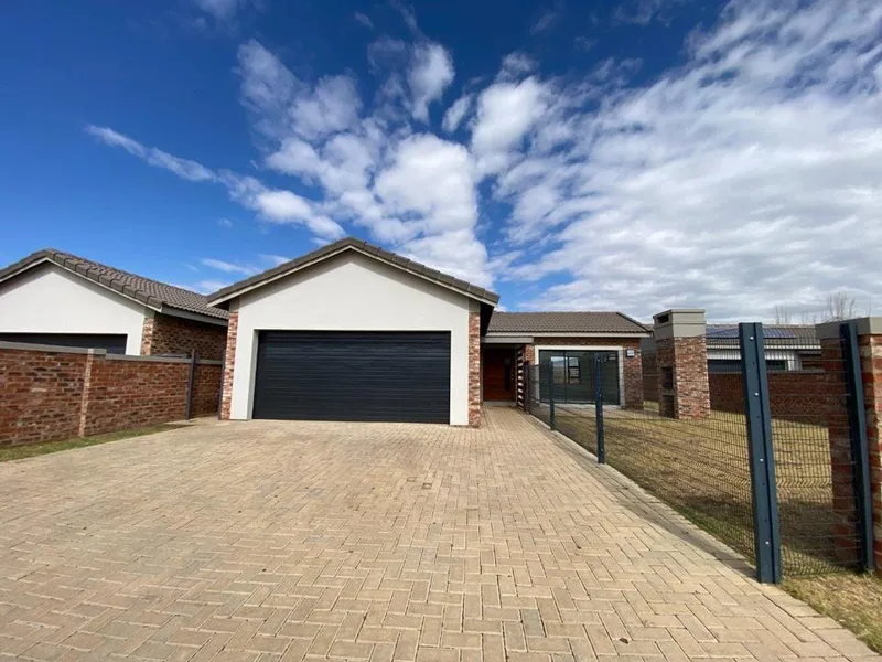 3 Bedroom House for sale in Baillie Park