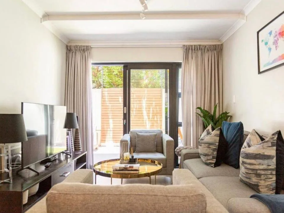 2 Bedroom Apartment / flat to rent in Kenilworth Upper