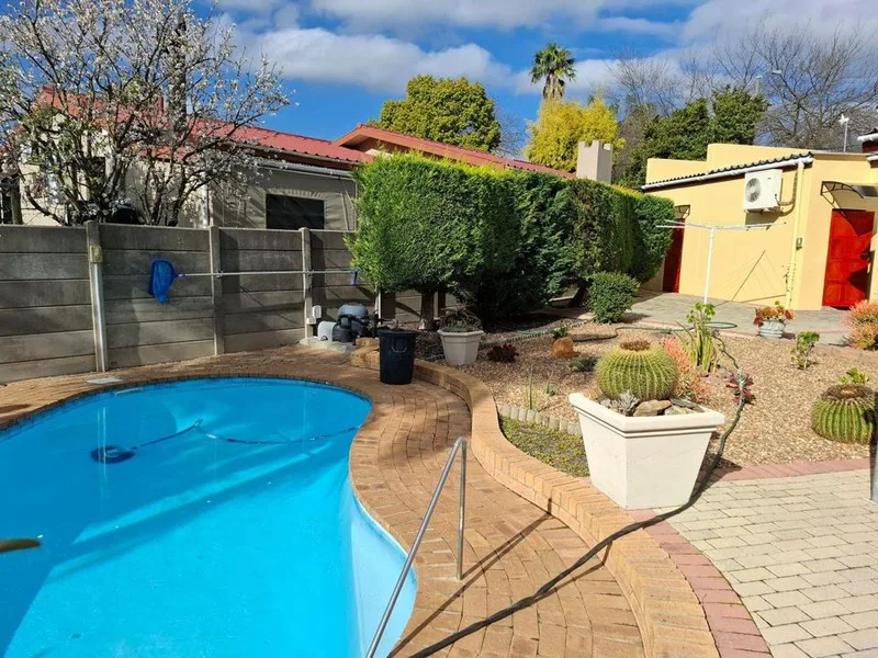 2 Bedroom House to rent in Ranzadale