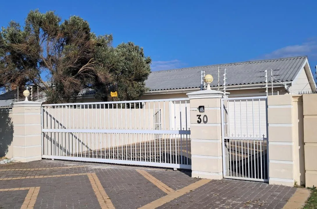 3 Bedroom House to rent in Gansbaai Central