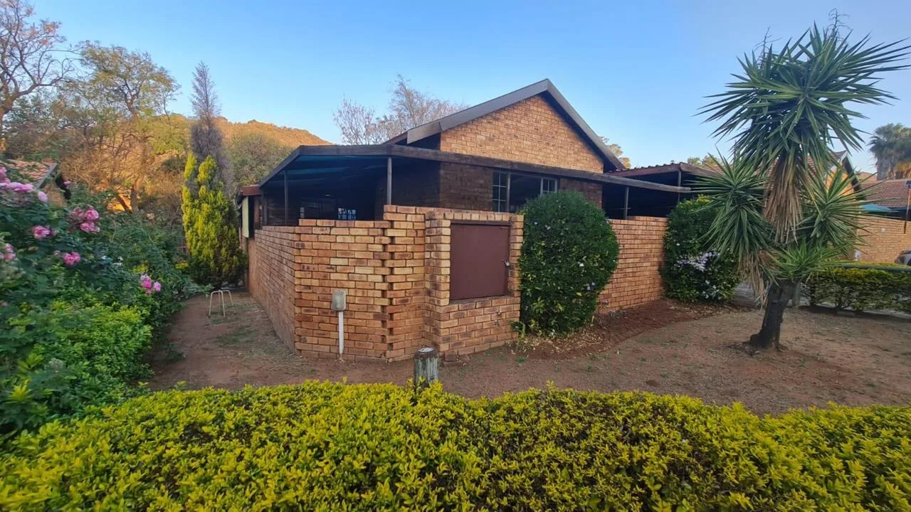 3 Bedroom Apartment / flat for sale in Safari Gardens