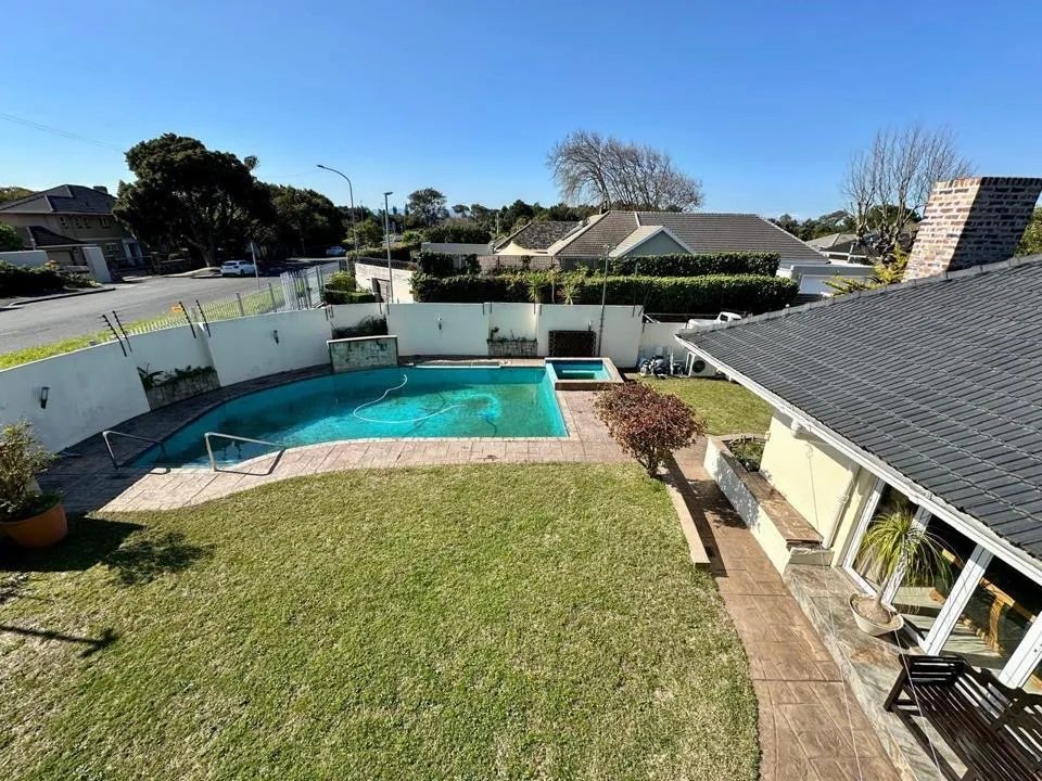 4 Bedroom House to rent in Rondebosch
