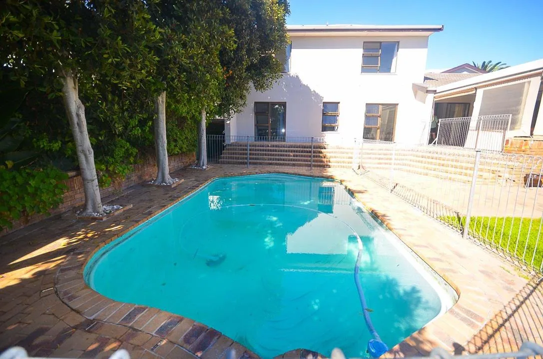 5 Bedroom House to rent in Table View