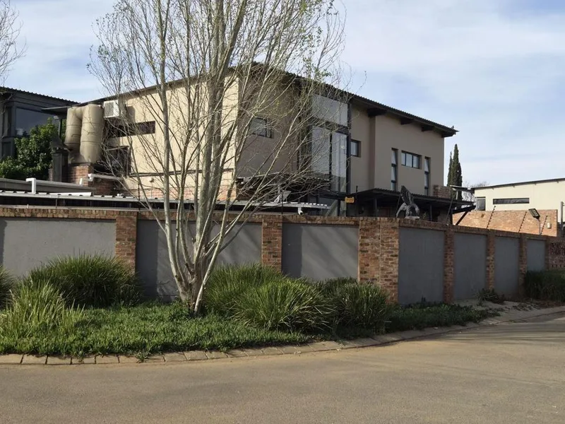 3 Bedroom Townhouse for sale in Baillie Park