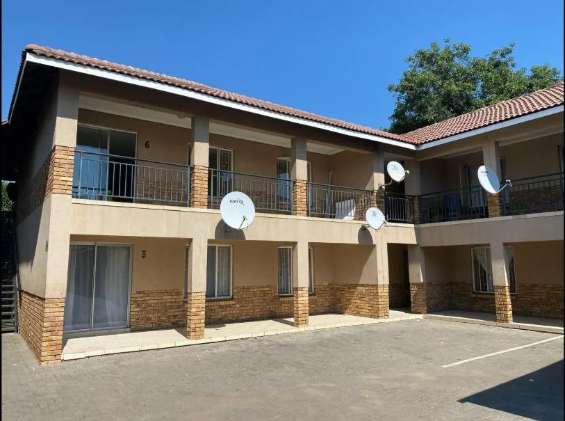 2 Bedroom Apartment / flat for sale in Oos Einde