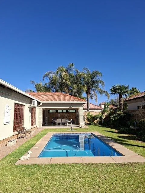 3 Bedroom Townhouse for sale in Flamwood
