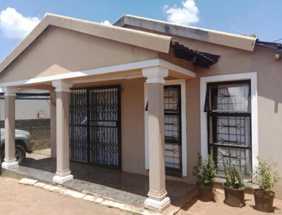 3 Bedroom House for sale in Lethlabile