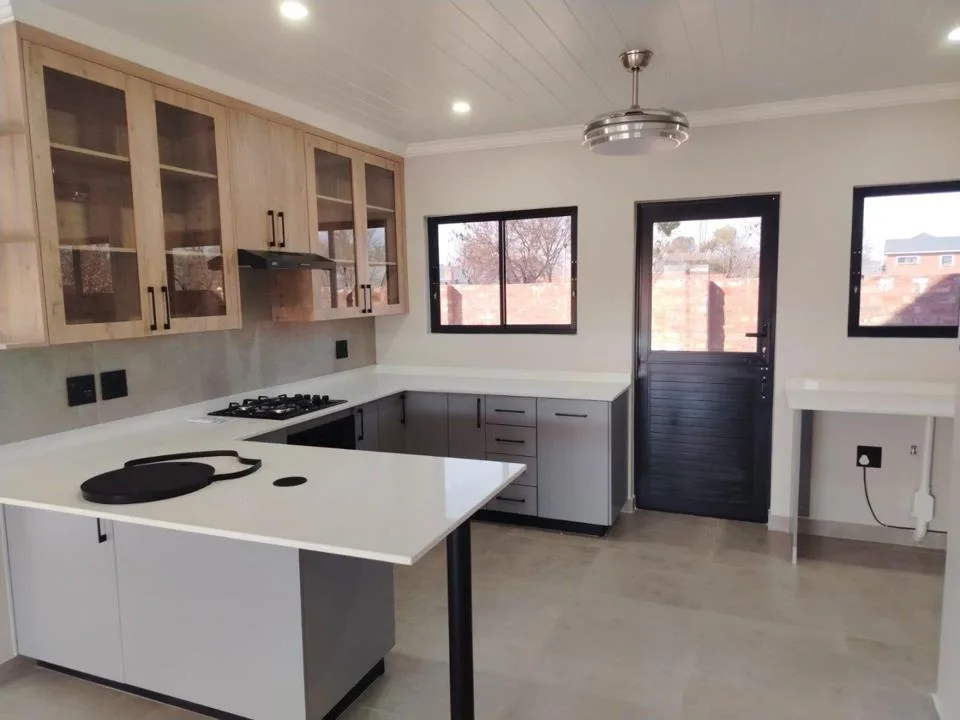 3 Bedroom House for sale in Van Der Hoff Park