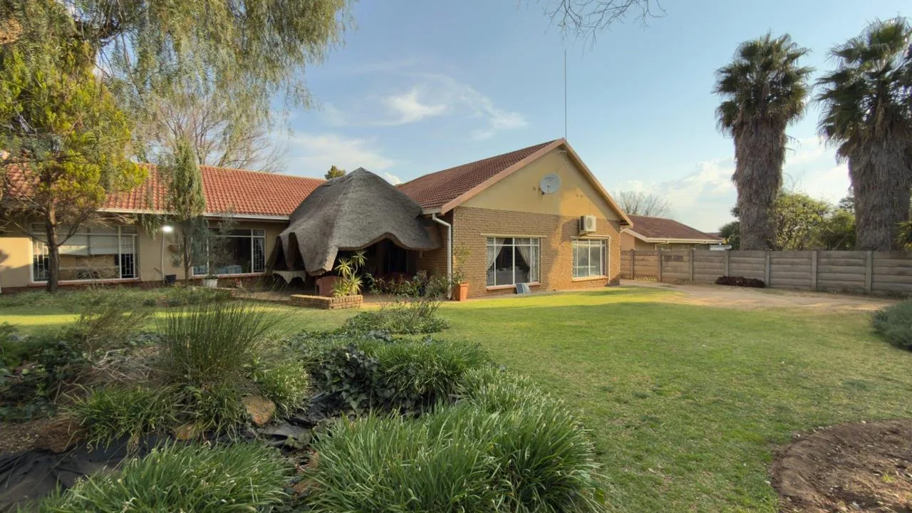 3 Bedroom House for sale in La Hoff