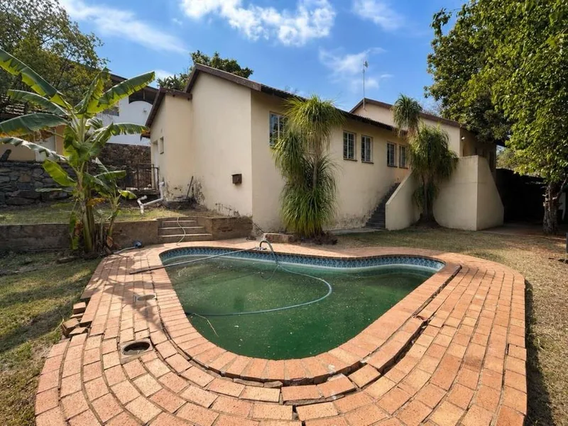 4 Bedroom House for sale in Elandsrand