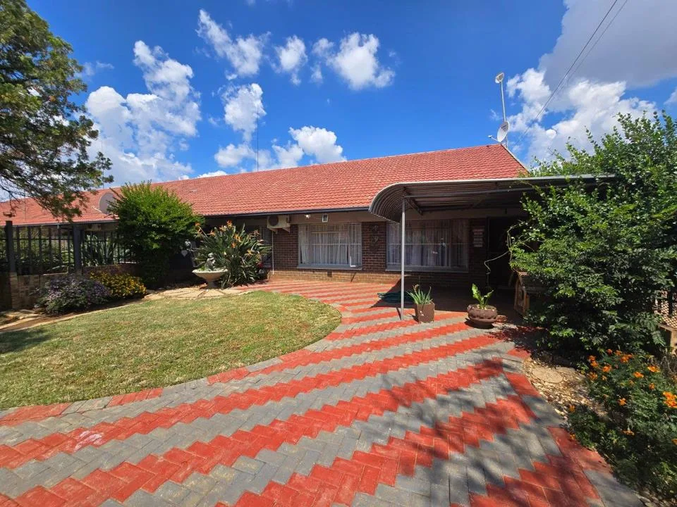 3 Bedroom Apartment / flat for sale in Meiringspark