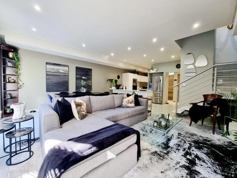 3 Bedroom Townhouse to rent in Oaklands