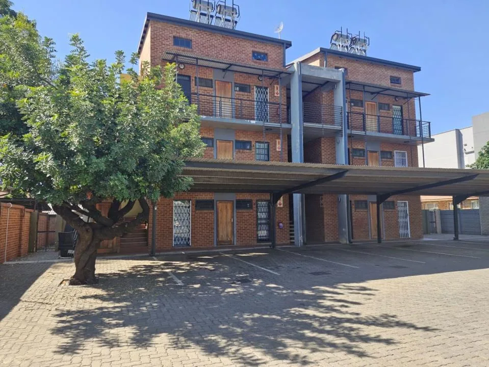1 Bedroom Apartment / flat for sale in Rustenburg Central
