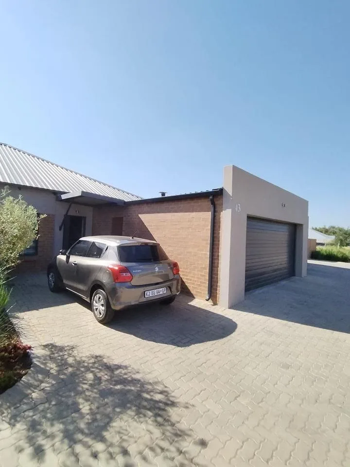 3 Bedroom Townhouse to rent in Annlin