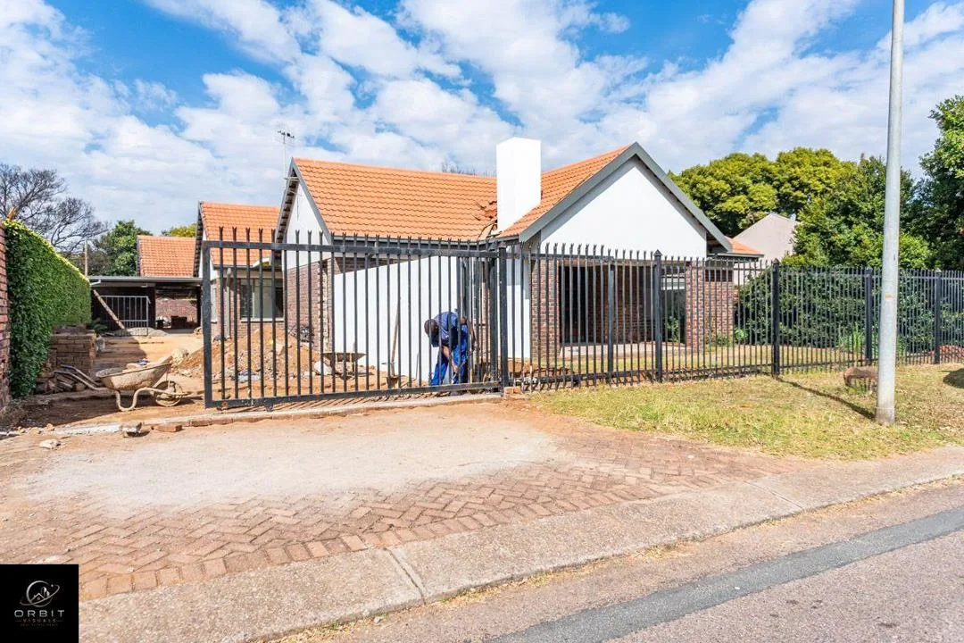 3 Bedroom House to rent in Garsfontein