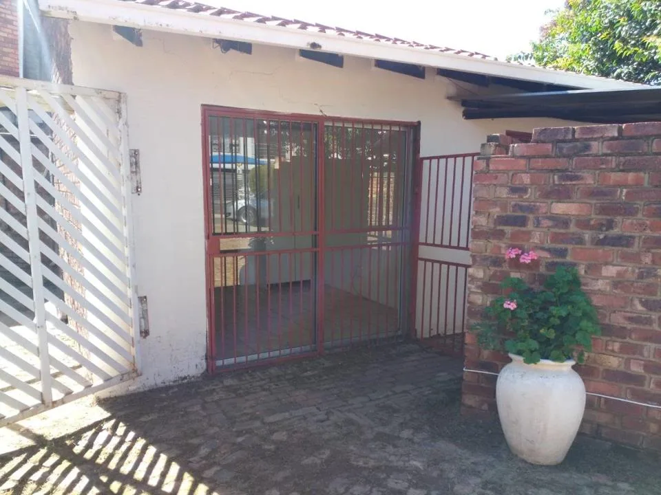 2 Bedroom Apartment / flat to rent in Bester