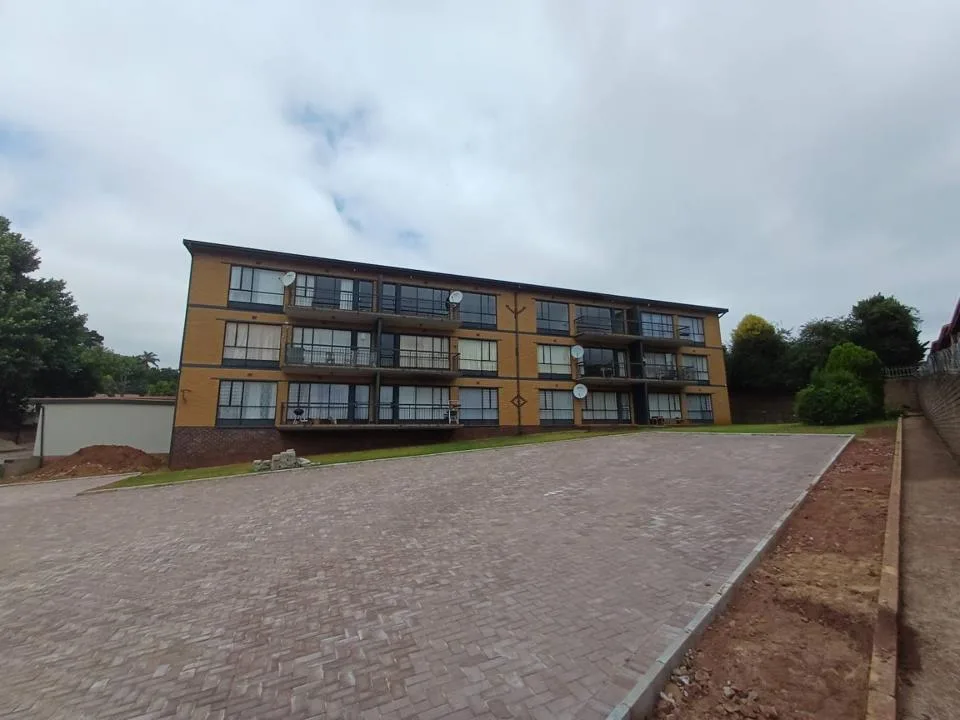 2 Bedroom Apartment / flat to rent in Kloofendal