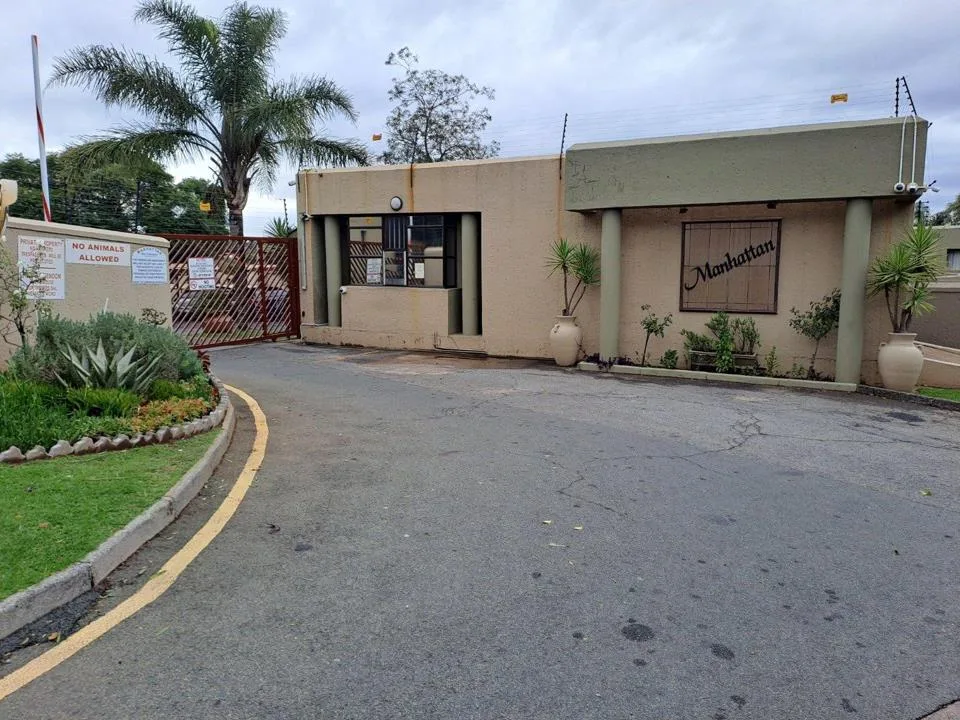 3 Bedroom Townhouse to rent in Helderkruin