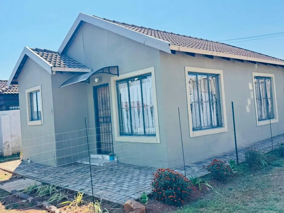 2 Bedroom House to rent in Dawn Park