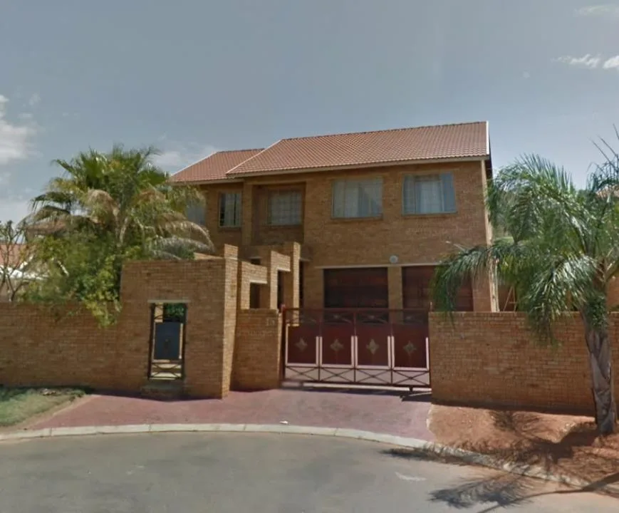 5 Bedroom House for sale in Azalea Park