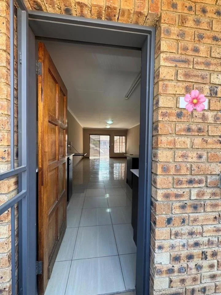 2 Bedroom Townhouse to rent in Three Rivers Proper