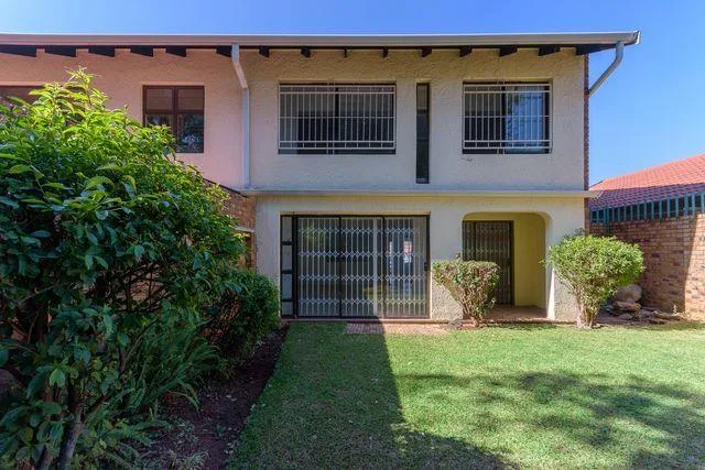 3 Bedroom Apartment / flat to rent in Fairland