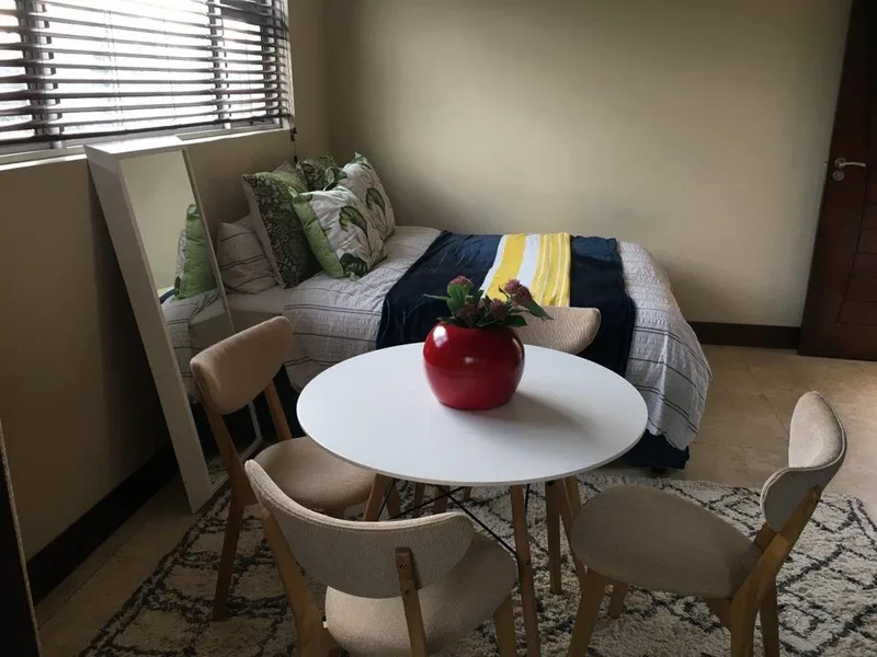 1 Bedroom Apartment / flat to rent in Emmarentia