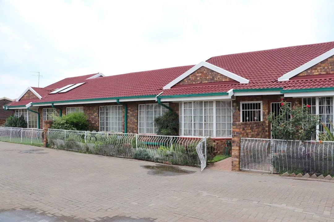 2 Bedroom Townhouse to rent in Three Rivers