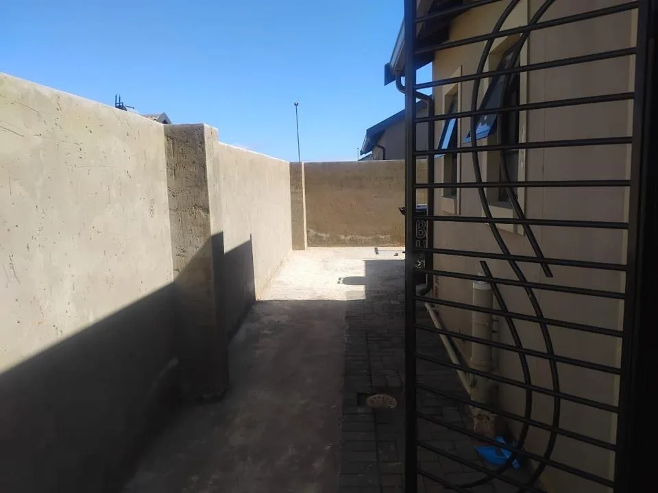 2 Bedroom House to rent in Wilfordon