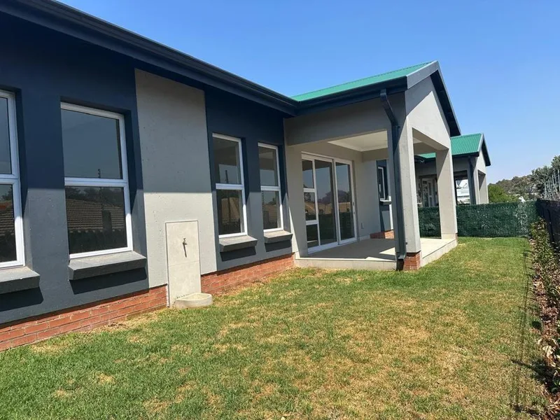 2 Bedroom Townhouse to rent in Modderfontein