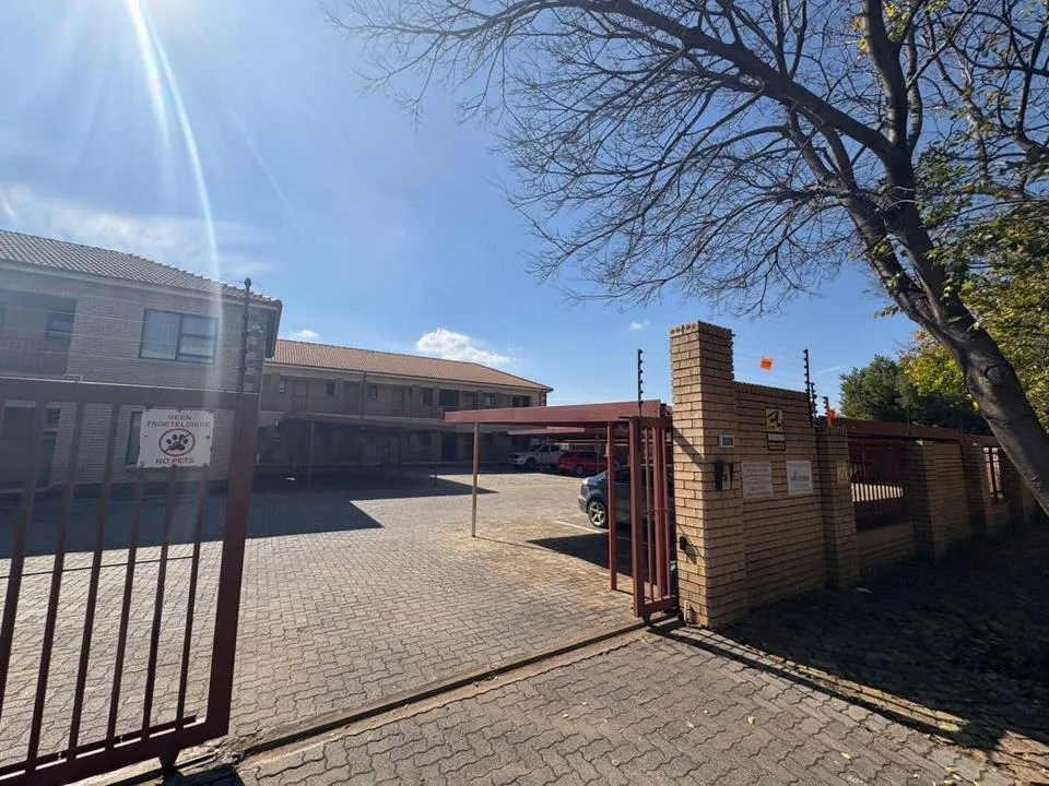 2 Bedroom Apartment / flat for sale in Dassie Rand