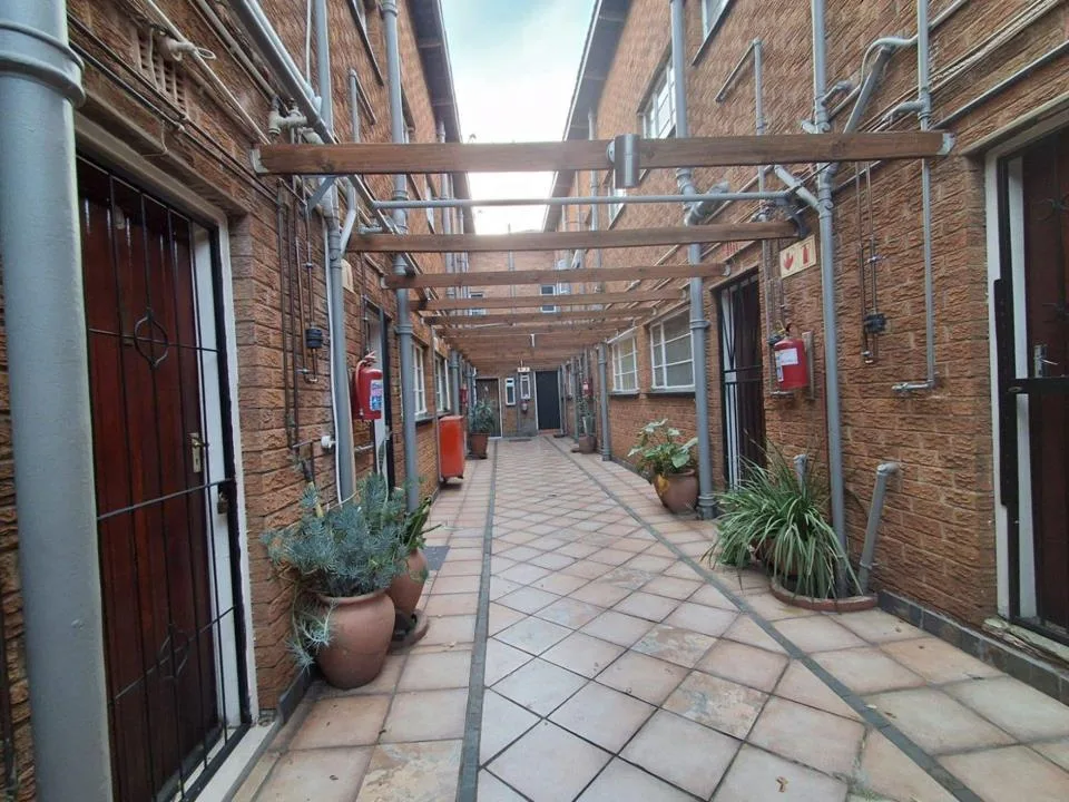 2 Bedroom Townhouse to rent in Alberton North