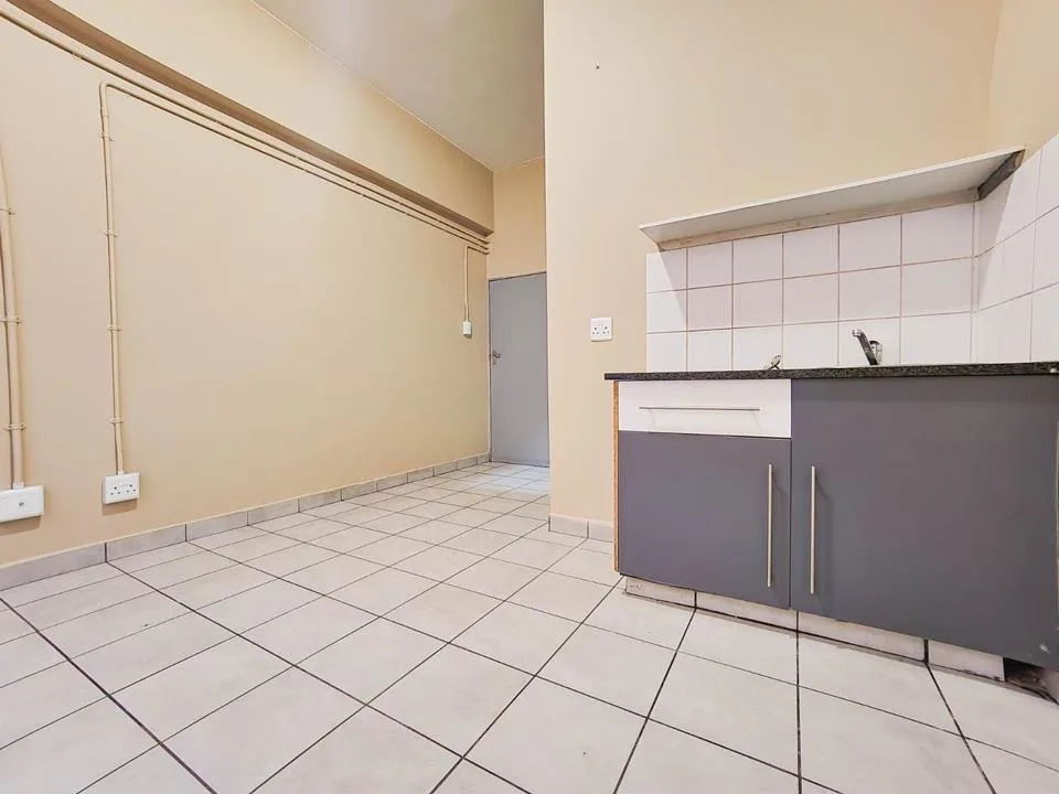 0.5 Bedroom Apartment / flat to rent in Marshalltown